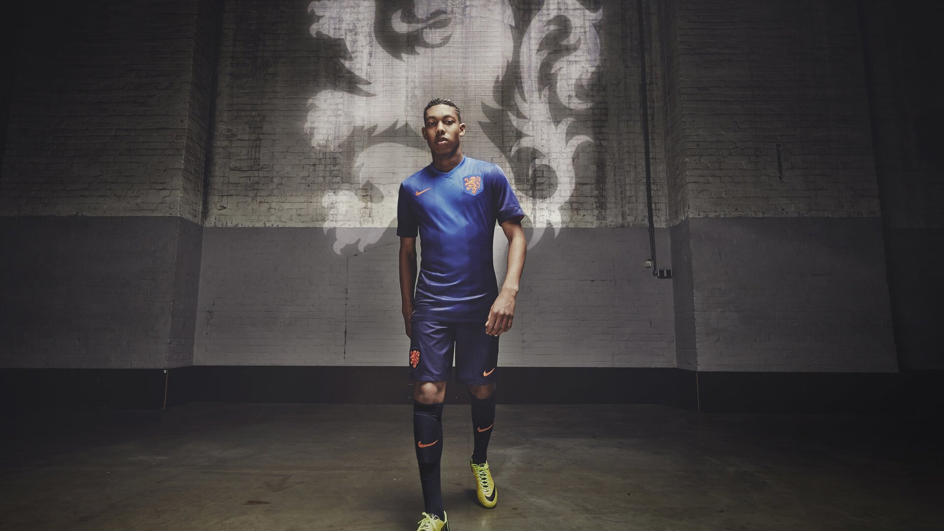 世界自由式越野摩托（FMX）总决赛 冠军完成史上首个720度后空翻