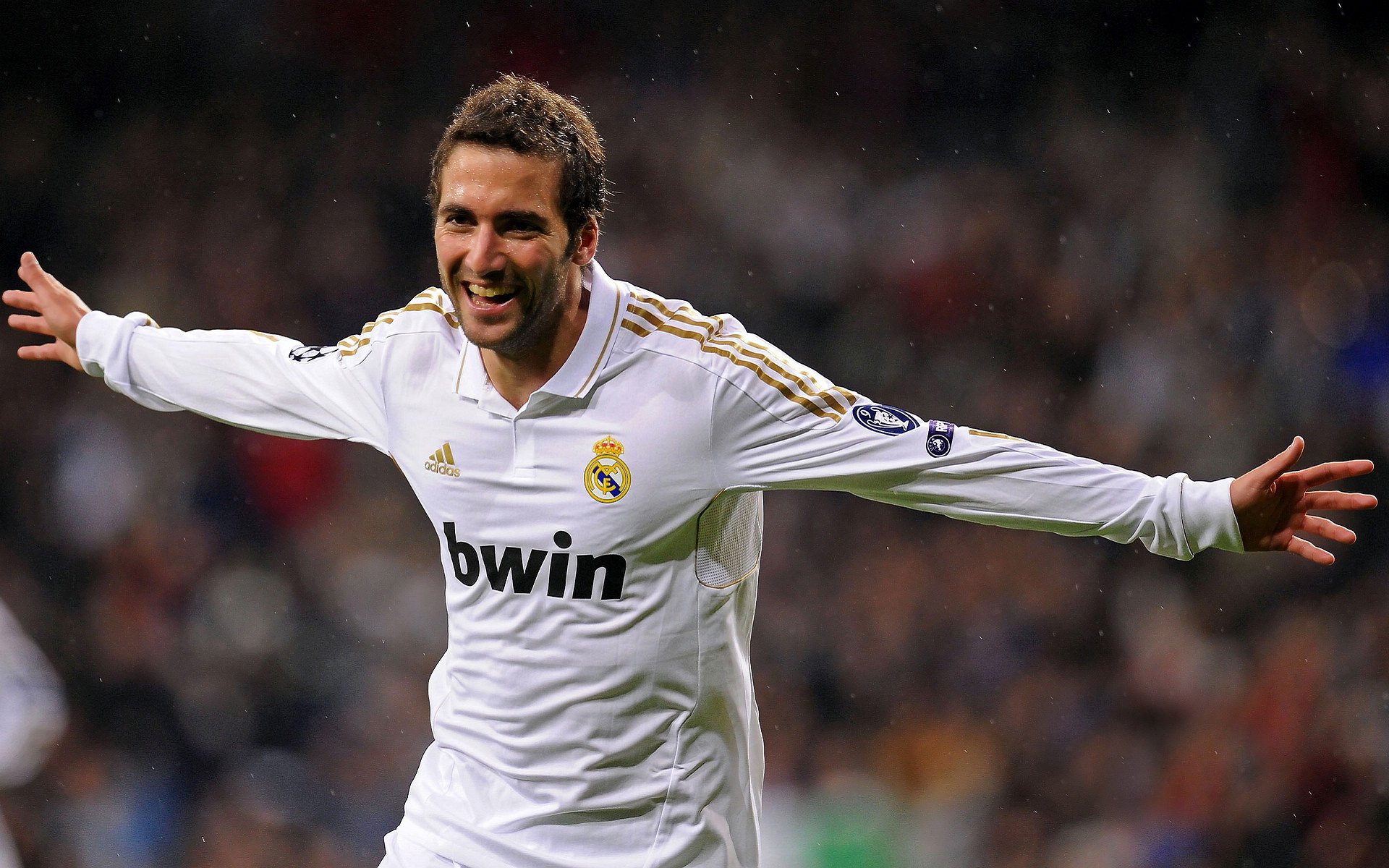 欧冠十六强：巴黎主场0比1憾负拜仁 纳格尔斯曼防线部署获盛赞